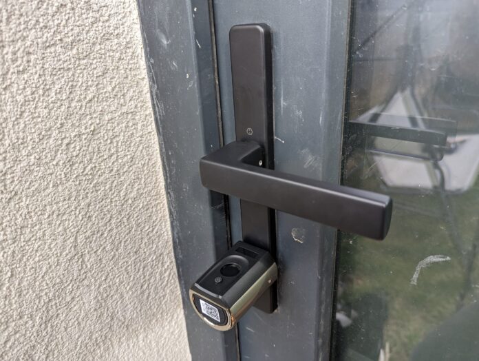 Welock ujjlenyomat olvasóval ellátott Smart Lock elektronikus ajtózár | Touch41